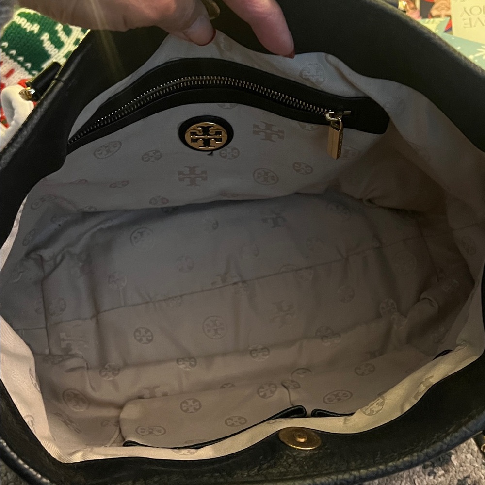 Authentic Tory Burch - Picture 7 of 14